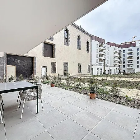 Appartement Les Allées Blatin Hypercentre Terrasse 3p *
